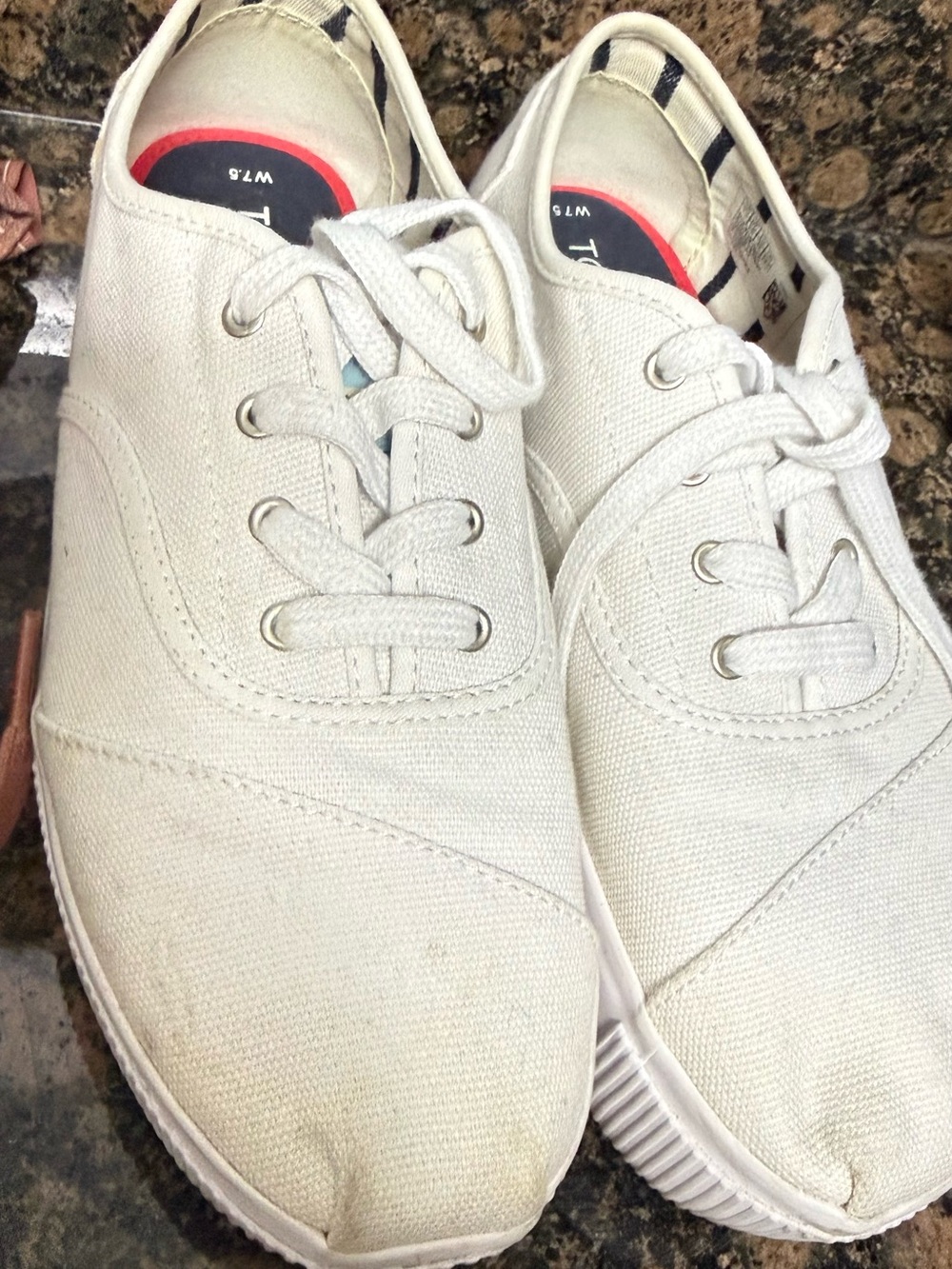 Toms Cream Canvas Sneaker
And Addidas sneaker - Picture 5 of 8